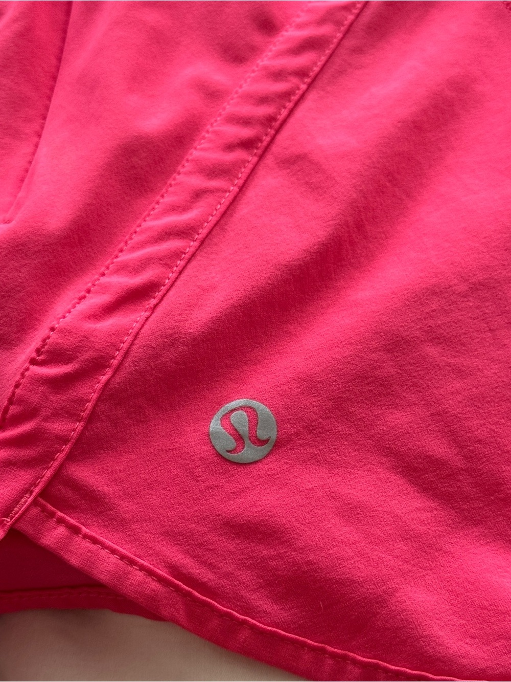 Lululemon Track That High Rise Lined Short 3" Size 4 - Picture 3 of 4